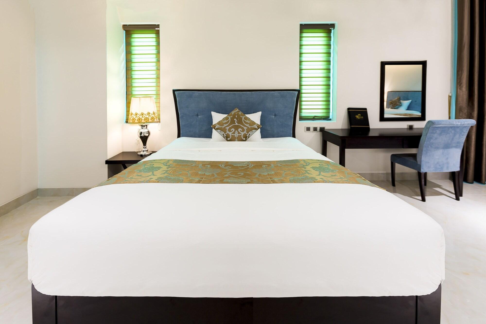 Royal Quang Binh Hotel Донг Хой Екстериор снимка