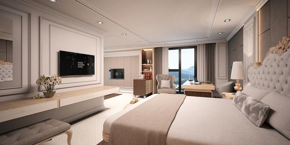 Royal Quang Binh Hotel Донг Хой Екстериор снимка