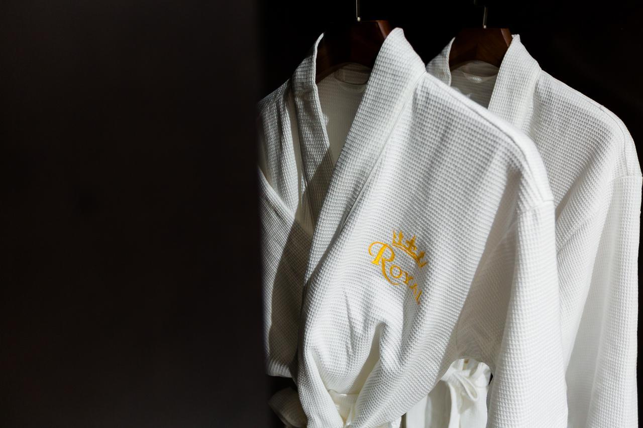 Royal Quang Binh Hotel Донг Хой Екстериор снимка